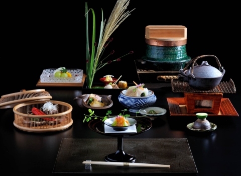 会席　夜のお献立