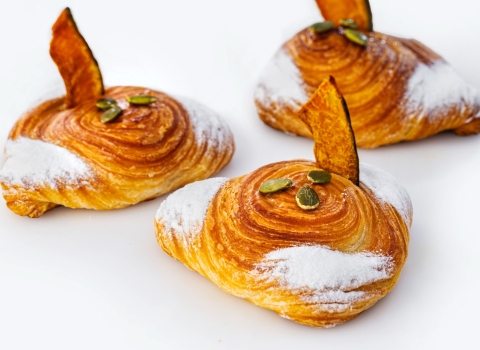 プレミアムかぼちゃとキャラメルナッツのデニッシュ