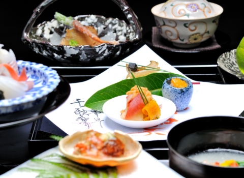 会席　夜のお献立