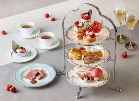 スカイラウンジ「ベイ・ビュー」アフタヌーンティーセット