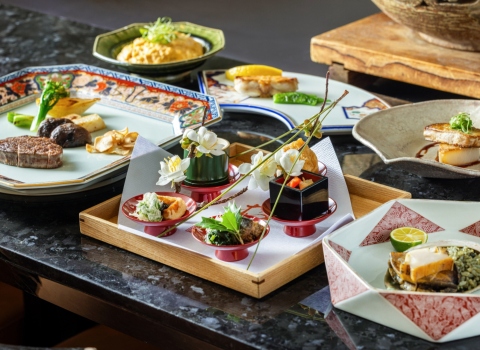 鉄板割烹「山吹」徳留料理長 就任1周年記念「至極の鉄板割烹～雅（みやび）の饗宴～」