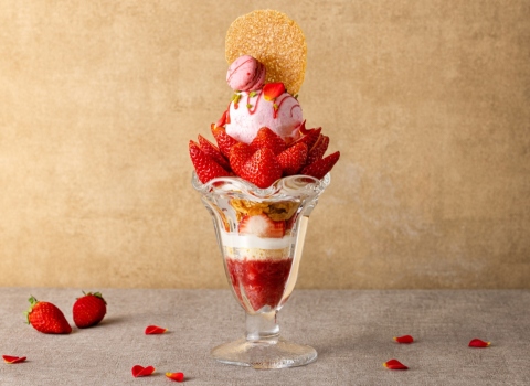 あまおうパフェ