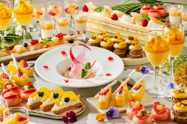 ラウンジ「シーウインド」ナイトスイーツブッフェ Sweets Parade～ピーチ&マンゴー～