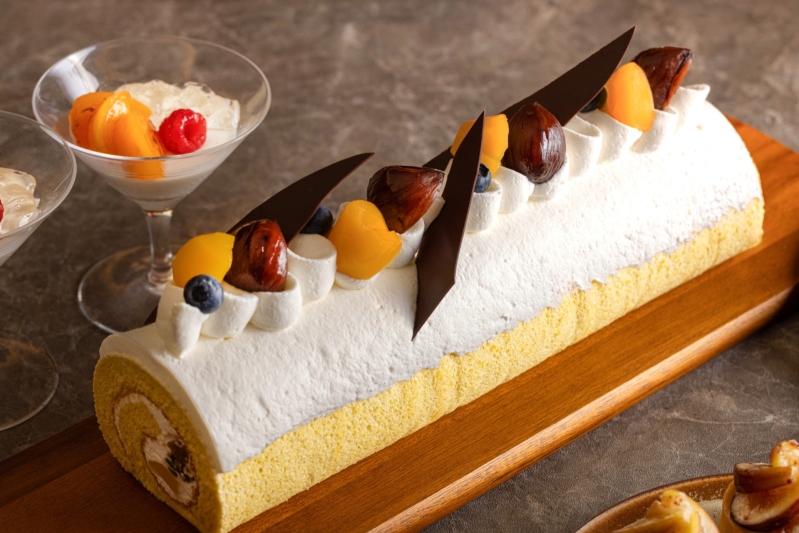 マロンのロールケーキ
