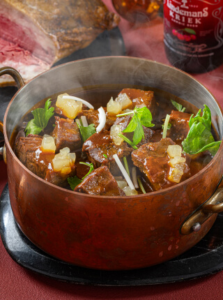 画像：カルボナード・フラマンド　牛肉のビール煮