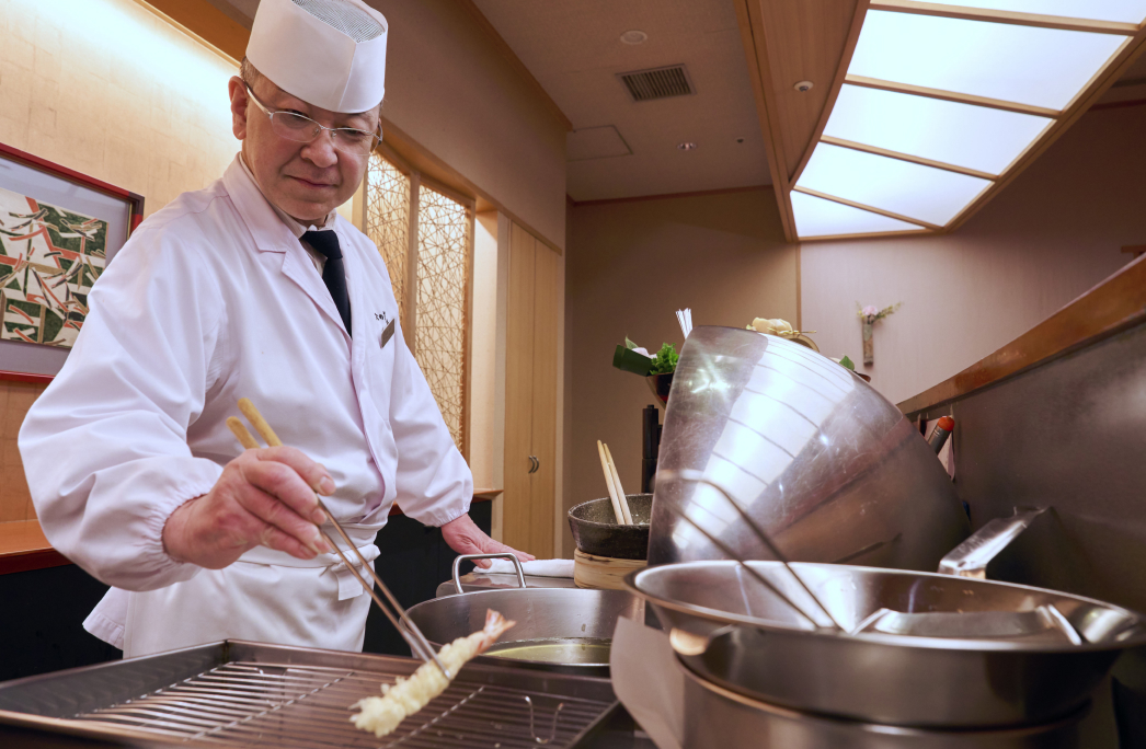 画像：天ぷらカウンター