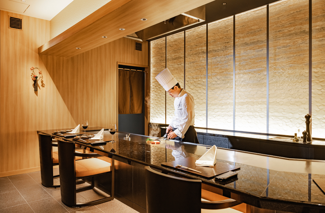 画像：鉄板焼「山吹」