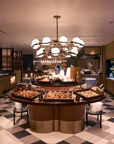 画像:オールデイダイニング「コンパス」内装 7