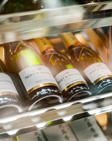 画像:オールデイダイニング「コンパス」内装 9