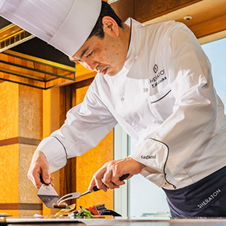 画像：鉄板焼総料理長　平塚孝