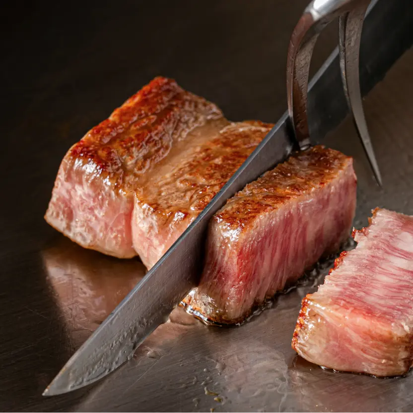 画像：鉄板割烹「山吹」の提供メニュー