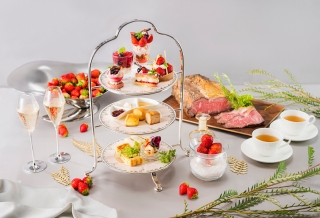 画像：スカイラウンジ「ベイ・ビュー」ストロベリーアフタヌーンティーセット