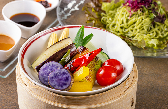 画像：彩り野菜の冷麺